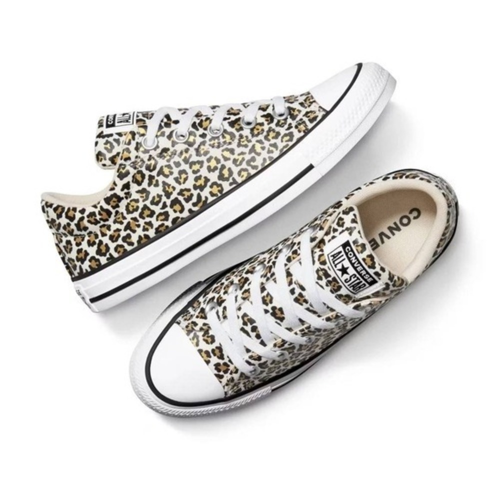 Converse Chuck Taylor All Star Street Sneaker Women 9.5, M7.5 Low Cheetah Canvas - Picture 4 of 8